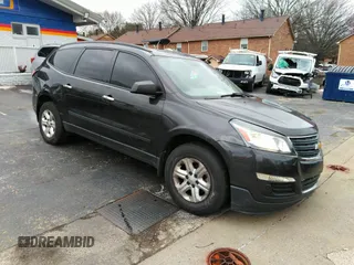 2017 Chevrolet Traverse LS with VIN 1GNKRFED7HJ198280, listed as a IAAI auction lot 41743866 with 152,253 mi miles. Bid and sale history available at carsss.com. Image 1.