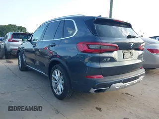 2020 BMW X5 xDrive40i с VIN 5UXCR6C05LLL66698, выставлен на аукционе IAAI как лот 42210172 с пробегом 42 283 миль миль и . История ставок и продаж доступна на DreamBid. Изображение 3.