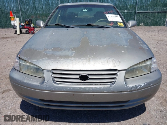 1997 Toyota Camry LE z VIN 4T1BG22K4VU063869, wystawiony jako IAAI lot #42274011 z przebiegiem Nie podano mil oraz . Historia ofert i sprzedaży dostępna na DreamBid. Obrazek 6.