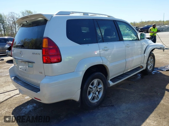 2007 Lexus GX with VIN JTJBT20X570144529, listed as a IAAI auction lot 42035412 with 265,886 mi miles. Bid and sale history available at carsss.com. Image 4.