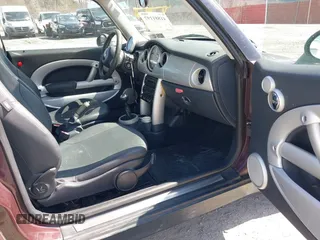 2003 MINI Hardtop with VIN WMWRC33473TC47288, listed as a IAAI auction lot 41881197 with 115,859 mi miles and . Bid and sale history available at DreamBid. Image 5.