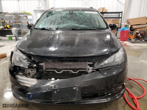 2020 Chrysler Voyager LXI with VIN 2C4RC1DG2LR172486, listed as a Copart auction lot 45213315 with 104,441 mi miles and Salvage Title. Bid and sale history available at carsss.com. Image 5.