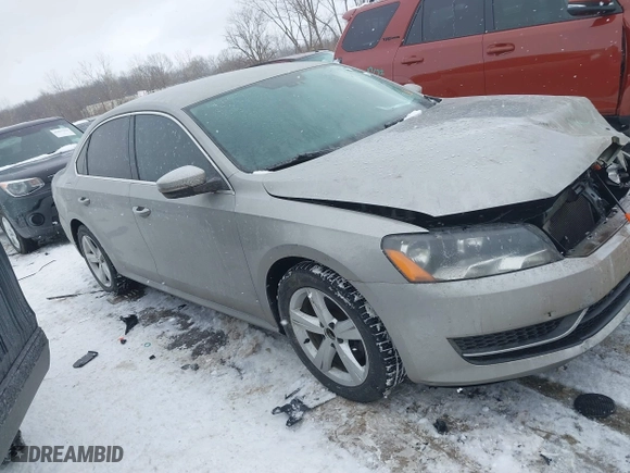 2012 Volkswagen Passat SE w/Sunroof with VIN 1VWBH7A3XCC097453, listed as a IAAI auction lot 41623676 with 155,721 mi miles. Bid and sale history available at carsss.com. Image 13.