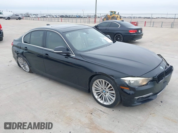 2013 BMW 3 Series 328i z VIN WBA3A5G57DNP21740, wystawiony jako IAAI lot #41616419 z przebiegiem 179 300 mil mil oraz . Historia ofert i sprzedaży dostępna na DreamBid. Obrazek 1.