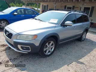 2008 Volvo XC70 with VIN YV4BZ982881037826, listed as a IAAI auction lot 42408049 with 197,138 mi miles and . Bid and sale history available at DreamBid. Image 2.