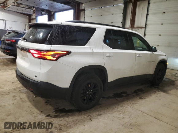 2022 Chevrolet Traverse LT Cloth z VIN 1GNERGKW3NJ188236, wystawiony jako Copart lot #51390655 z przebiegiem 50 633 mil mil oraz Szkoda całkowita • Salvage title. Historia ofert i sprzedaży dostępna na DreamBid. Obrazek 3.
