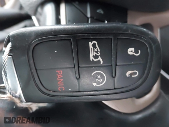 2018 Jeep Cherokee Limited with VIN 1C4PJMDX8JD530088, listed as a IAAI auction lot 41213375 with 96,210 mi miles. Bid and sale history available at carsss.com. Image 11.