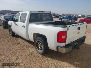 2007 Chevrolet Silverado 1500 LT w/1LT with VIN 2GCEC13C071548412, listed as a IAAI auction lot 41749608 with 224,313 mi miles. Bid and sale history available at carsss.com. Image 3.