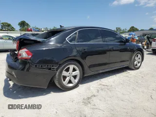 2014 Volkswagen Passat SE z VIN 1VWBT7A34EC077166, wystawiony jako Copart lot #57835415 z przebiegiem 121 814 mil mil oraz Szkoda całkowita • Salvage title. Historia ofert i sprzedaży dostępna na DreamBid. Obrazek 3.