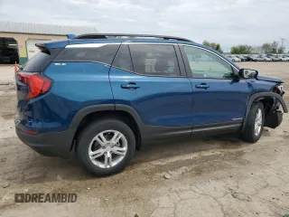 2021 GMC Terrain SLE z VIN 3GKALMEV7ML382158, wystawiony jako Copart lot #55487985 z przebiegiem 55 009 mil mil oraz Szkoda całkowita • Salvage title. Historia ofert i sprzedaży dostępna na DreamBid. Obrazek 3.