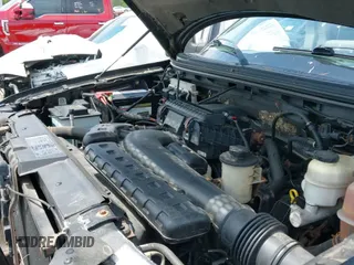 2008 Ford F-150 XLT с VIN 1FTPX14528FC04457, выставлен на аукционе IAAI как лот 42781014 с пробегом 49 318 миль миль и . История ставок и продаж доступна на DreamBid. Изображение 13.