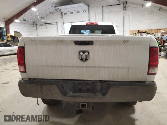 2018 Ram 2500 Tradesman with VIN 3C6UR5HL8JG352041, listed as a Copart auction lot 42220865 with 253,556 mi miles and Salvage title. Bid and sale history available at DreamBid. Image 6.