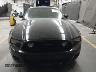 2014 Ford Mustang GT z VIN 1ZVBP8CFXE5257404, wystawiony jako IAAI lot #42731944 z przebiegiem 308 695 mil mil oraz . Historia ofert i sprzedaży dostępna na DreamBid. Obrazek 12.