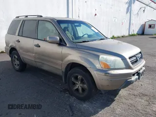 2003 Honda Pilot EX with VIN 2HKYF18433H525852, listed as a IAAI auction lot 41845083 with 281,284 mi miles. Bid and sale history available at carsss.com. Image 1.