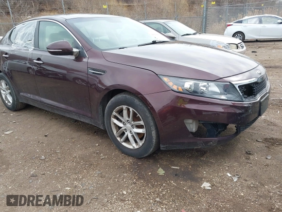 2013 Kia Optima LX with VIN 5XXGM4A70DG091393, listed as a IAAI auction lot 41823880 with 170,966 mi miles. Bid and sale history available at carsss.com. Image 1.