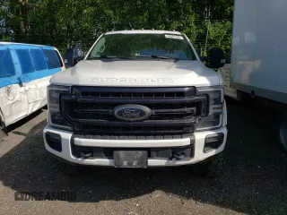 2020 Ford F-350 XL with VIN 1FT8W3BT7LEE78594, listed as a Copart auction lot 60691945 with 80,645 mi miles and Salvage title. Bid and sale history available at DreamBid. Image 5.