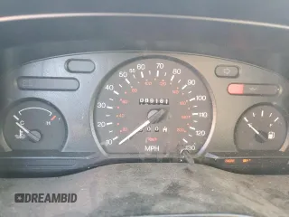1998 Ford Contour SE z VIN 1FAFP6639WK279655, wystawiony jako Copart lot #77660774 z przebiegiem 89 161 mil mil oraz Szkoda całkowita • Salvage title. Historia ofert i sprzedaży dostępna na DreamBid. Obrazek 9.