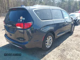 2020 Chrysler Pacifica Touring L z VIN 2C4RC1BG4LR230598, wystawiony jako IAAI lot #41782052 z przebiegiem 184 093 mil mil oraz . Historia ofert i sprzedaży dostępna na DreamBid. Obrazek 4.