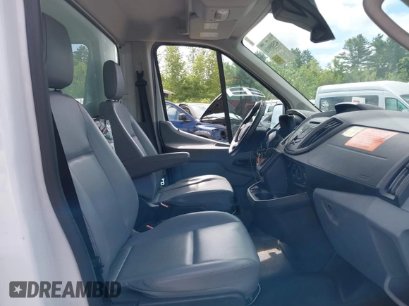 2018 Ford Transit z VIN 1FDBF8ZM7JKA87392, wystawiony jako IAAI lot #42589010 z przebiegiem 99 526 mil mil oraz . Historia ofert i sprzedaży dostępna na DreamBid. Obrazek 5.