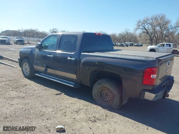 2010 Chevrolet Silverado 1500 LT with VIN 3GCRKSE32AG129922, listed as a IAAI auction lot 40910846 with 122,255 mi miles. Bid and sale history available at carsss.com. Image 3.