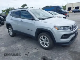 2024 Jeep Compass Latitude with VIN 3C4NJDBN6RT109646, listed as a IAAI auction lot 42017663 with 17,239 mi miles. Bid and sale history available at carsss.com. Image 1.