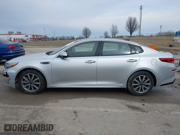 2020 Kia Optima EX Premium with VIN 5XXGU4L15LG413176, listed as a IAAI auction lot 41619443 with 56,141 mi miles. Bid and sale history available at carsss.com. Image 15.
