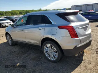 2019 Cadillac XT5 Premium Luxury FWD z VIN 1GYKNERS5KZ235627, wystawiony jako Copart lot #52512755 z przebiegiem Nie podano mil oraz Szkody całkowita. Historia ofert i sprzedaży dostępna na DreamBid. Obrazek 2.