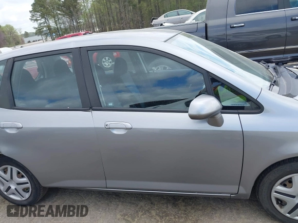 2008 Honda Fit with VIN JHMGD38408S061083, listed as a IAAI auction lot 41923445 with 67,720 mi miles. Bid and sale history available at carsss.com. Image 13.