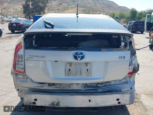 2015 Toyota Prius Four with VIN JTDKN3DU6F1978465, listed as a IAAI auction lot 42141095 with 87,310 mi miles. Bid and sale history available at carsss.com. Image 16.