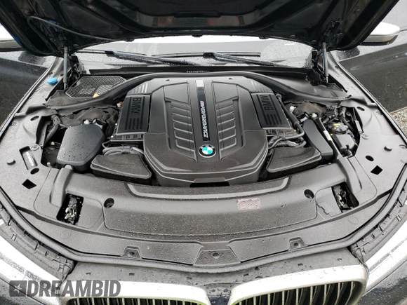 2018 BMW 7 Series M760i xDrive with VIN WBA7H6C55JG614811, listed as a Copart auction lot 44707433 with 27,542 mi miles. Bid and sale history available at carsss.com. Image 11.