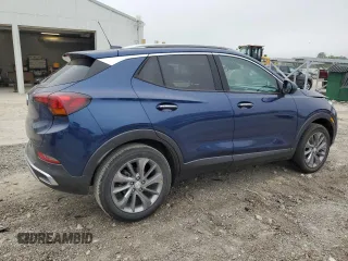 2022 Buick Encore GX Essence с VIN KL4MMFSL4NB046100, выставлен на аукционе Copart как лот 56189995 с пробегом 16 319 миль миль и Списание • Salvage title. История ставок и продаж доступна на DreamBid. Изображение 3.