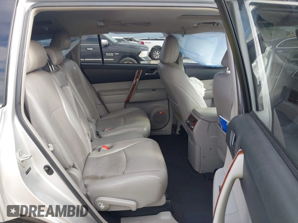 2013 Toyota Highlander Limited with VIN 5TDDK3EH9DS181923, listed as a IAAI auction lot 42139593 with 320,605 mi miles and . Bid and sale history available at DreamBid. Image 8.