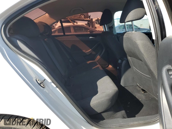 2011 Volkswagen Jetta SE with VIN 3VWDX7AJ7BM371585, listed as a Copart auction lot 48495275 with 198,268 mi miles and Clean title. Bid and sale history available at DreamBid. Image 10.