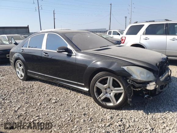 2008 Mercedes-Benz S 550 with VIN WDDNG71X88A197257, listed as a Copart auction lot 49098495 with 182,514 mi miles and Salvage Title. Bid and sale history available at DreamBid. Image 4.