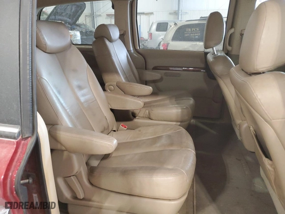 2007 Hyundai Entourage GLS with VIN KNDMC233176039066, listed as a Copart auction lot 84554194 with 130,197 mi miles and Clean Title. Bid and sale history available at carsss.com. Image 11.