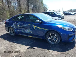 2020 Kia Forte GT-Line with VIN 3KPF34AD5LE243549, listed as a IAAI auction lot 41958210 with 46,382 mi miles. Bid and sale history available at carsss.com. Image 13.