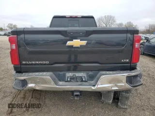 2022 Chevrolet Silverado 3500HD LTZ with VIN 1GC4YUEY4NF272944, listed as a Copart auction lot 81699974 with 37,531 mi miles and Salvage Title. Bid and sale history available at carsss.com. Image 6.