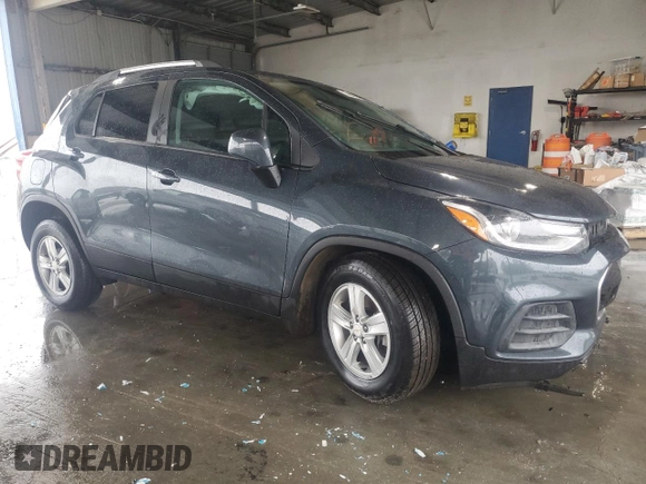 2022 Chevrolet Trax LT with VIN KL7CJLSM9NB502395, listed as a Copart auction lot 83954094 with 51,759 mi miles and Salvage Title. Bid and sale history available at carsss.com. Image 4.