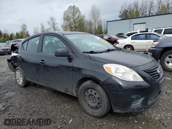 2014 Nissan Versa SV with VIN 3N1CN7AP0EL821695, listed as a Copart auction lot 52405675 with 138,814 mi miles and Clean Title. Bid and sale history available at DreamBid. Image 4.
