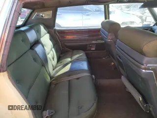 1969 Cadillac Fleetwood z VIN P9296258, wystawiony jako Copart lot #44472325 z przebiegiem 45 798 mil mil oraz Czysty tytuł • Clean title. Historia ofert i sprzedaży dostępna na DreamBid. Obrazek 10.