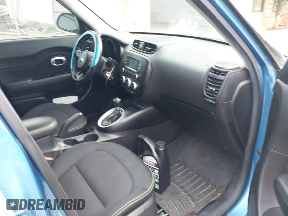 2016 Kia Soul + z VIN KNDJP3A57G7310952, wystawiony jako IAAI lot #42383847 z przebiegiem 165 774 mil mil oraz . Historia ofert i sprzedaży dostępna na DreamBid. Obrazek 5.