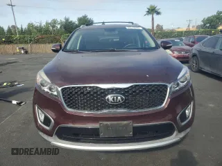 2017 Kia Sorento EX z VIN 5XYPH4A56HG290145, wystawiony jako Copart lot #59719465 z przebiegiem 79 057 mil mil oraz Szkoda całkowita • Salvage title. Historia ofert i sprzedaży dostępna na DreamBid. Obrazek 5.