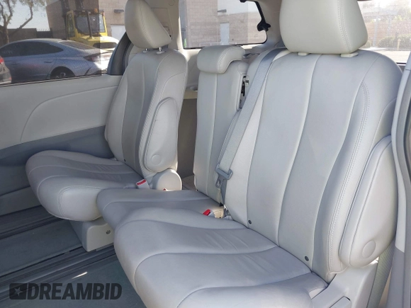2013 Toyota Sienna XLE AAS with VIN 5TDYK3DC8DS318180, listed as a IAAI auction lot 42374479 with 189,977 mi miles and . Bid and sale history available at DreamBid. Image 8.