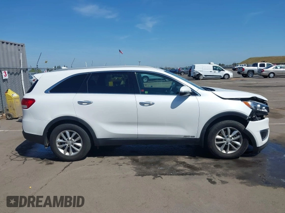 2017 Kia Sorento LX with VIN 5XYPGDA59HG307040, listed as a IAAI auction lot 42125920 with 125,303 mi miles and . Bid and sale history available at carsss.com. Image 13.
