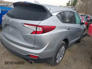 2019 Acura RDX w/Advance Pkg with VIN 5J8TC2H72KL017726, listed as a IAAI auction lot 41781863 with 62,728 mi miles. Bid and sale history available at carsss.com. Image 4.