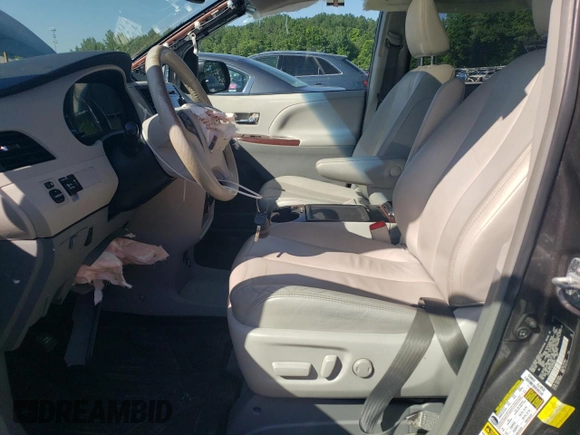 2013 Toyota Sienna XLE with VIN 5TDDK3DC4DS069861, listed as a Copart auction lot 61821815 with 181,865 mi miles and Clean title. Bid and sale history available at DreamBid. Image 7.
