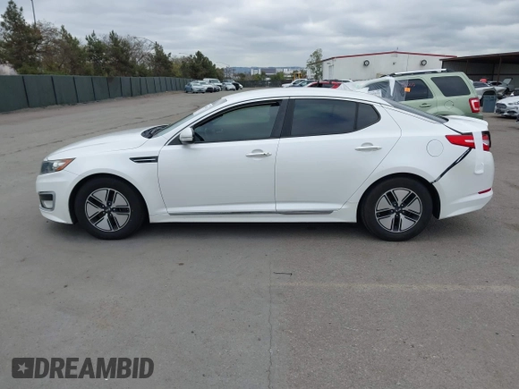 2012 Kia Optima Hybrid with VIN KNAGM4AD7C5013599, listed as a IAAI auction lot 41895083 with 118,181 mi miles. Bid and sale history available at carsss.com. Image 14.