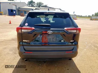 2021 Toyota RAV4 XLE Premium with VIN 2T3C1RFV5MC149234, listed as a Copart auction lot 58960675 with 63,920 mi miles and Salvage title. Bid and sale history available at DreamBid. Image 6.