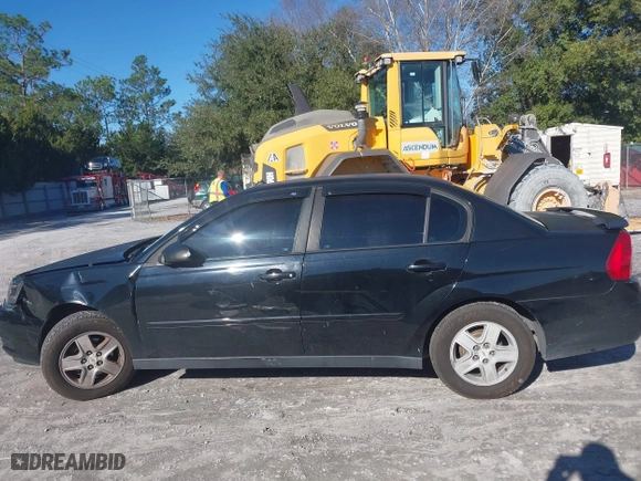 2005 Chevrolet Malibu with VIN 1G1ZS52F15F332817, listed as a IAAI auction lot 41080228 with 158,235 mi miles. Bid and sale history available at carsss.com. Image 14.