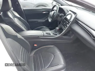 2019 Toyota Avalon XLE with VIN 4T1BZ1FB5KU014903, listed as a IAAI auction lot 41388692 with 100,599 mi miles. Bid and sale history available at carsss.com. Image 5.